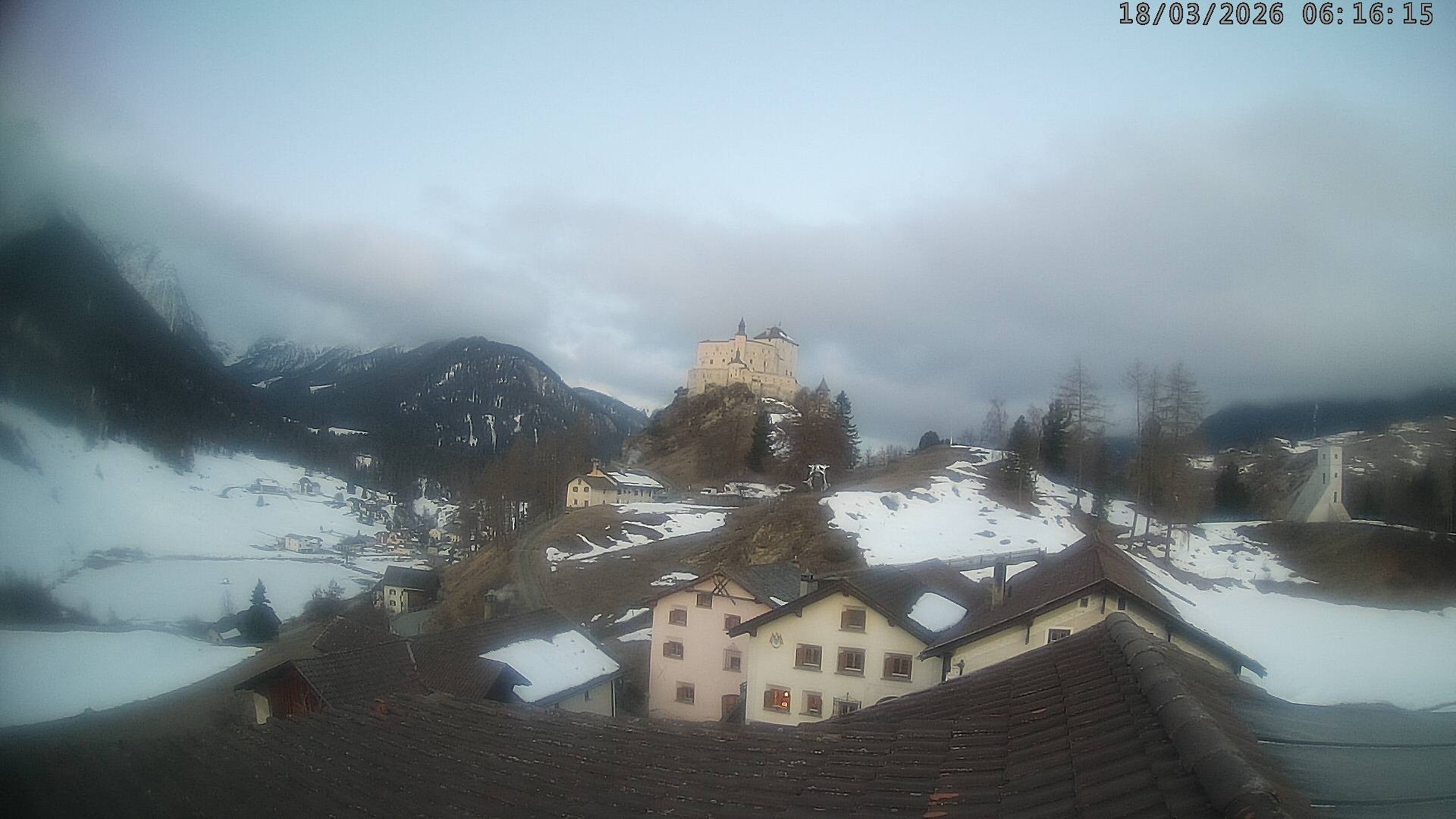 Archived image Webcam Tarasp Castle, Grisons