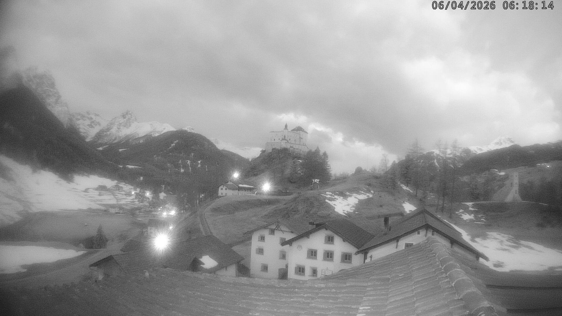Archived image Webcam Tarasp Castle, Grisons