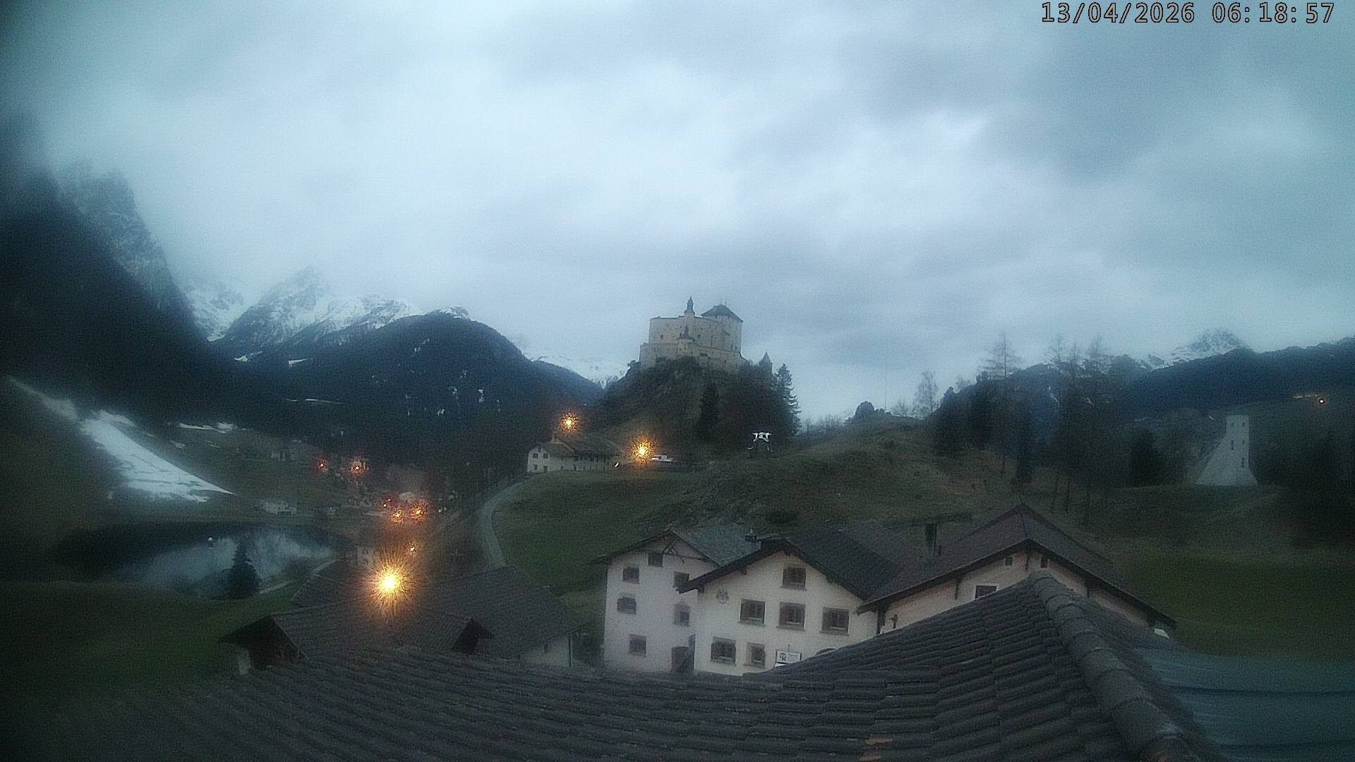 Archiv Foto Webcam Schloss Tarasp, Graubünden