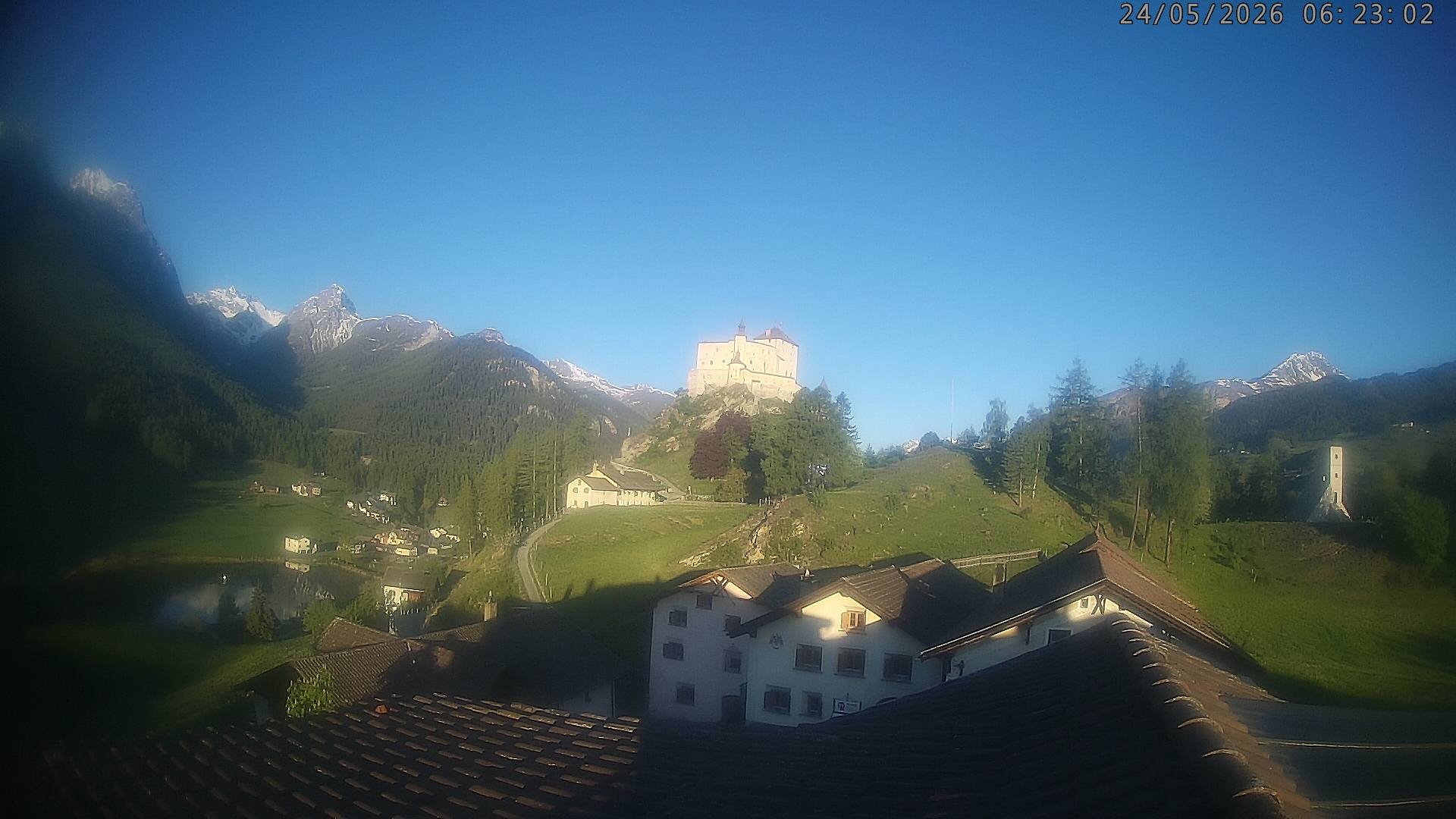 Archiv Foto Webcam Schloss Tarasp, Graubünden