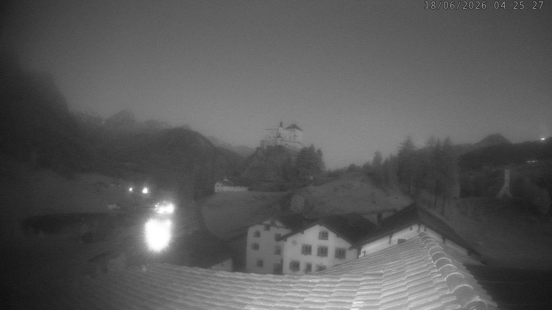 Archiv Foto Webcam Schloss Tarasp, Graubünden