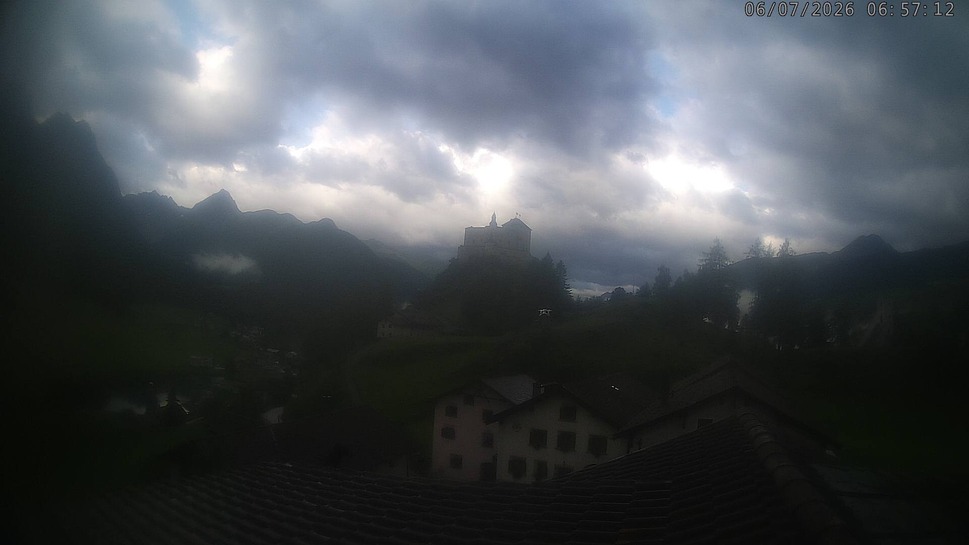 Archived image Webcam Tarasp Castle, Grisons
