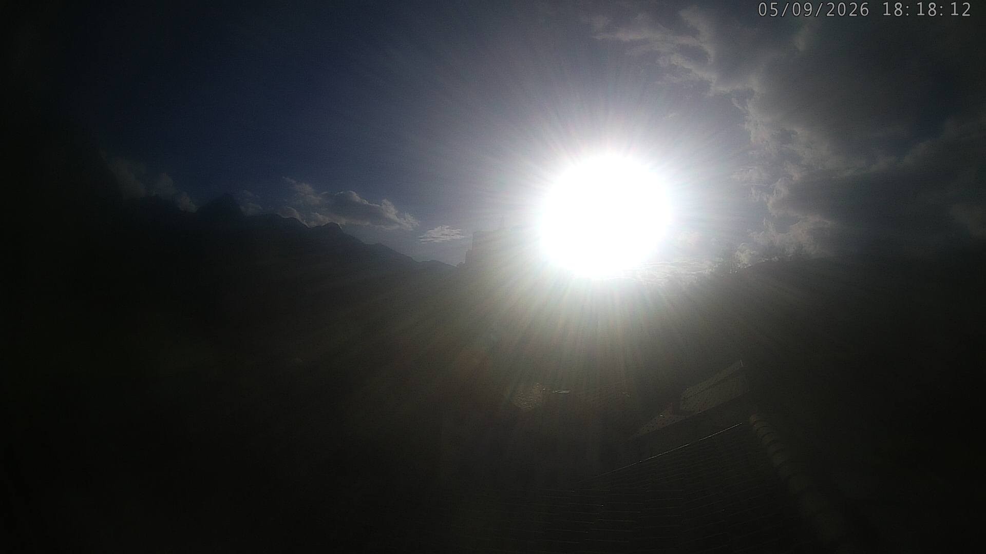 Archiv Foto Webcam Schloss Tarasp, Graubünden