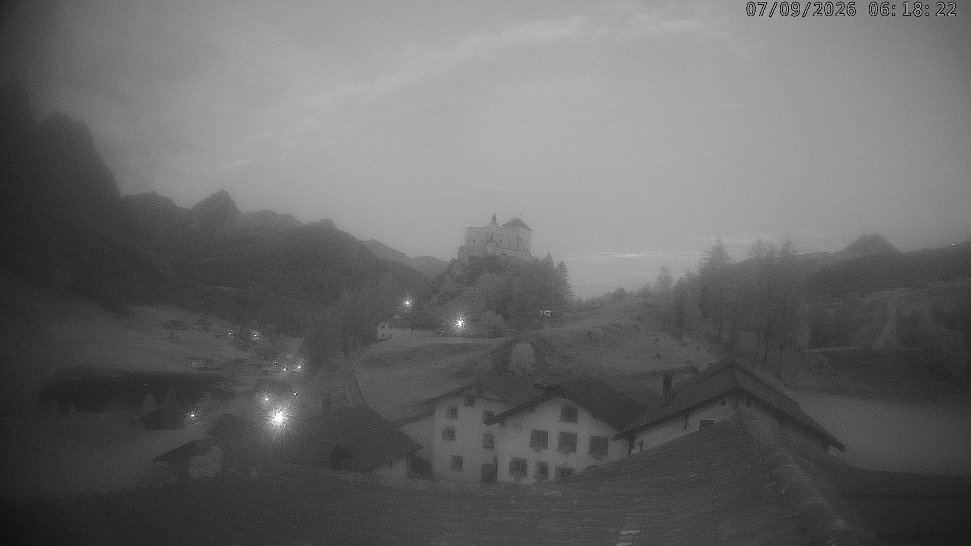 Archiv Foto Webcam Schloss Tarasp, Graubünden