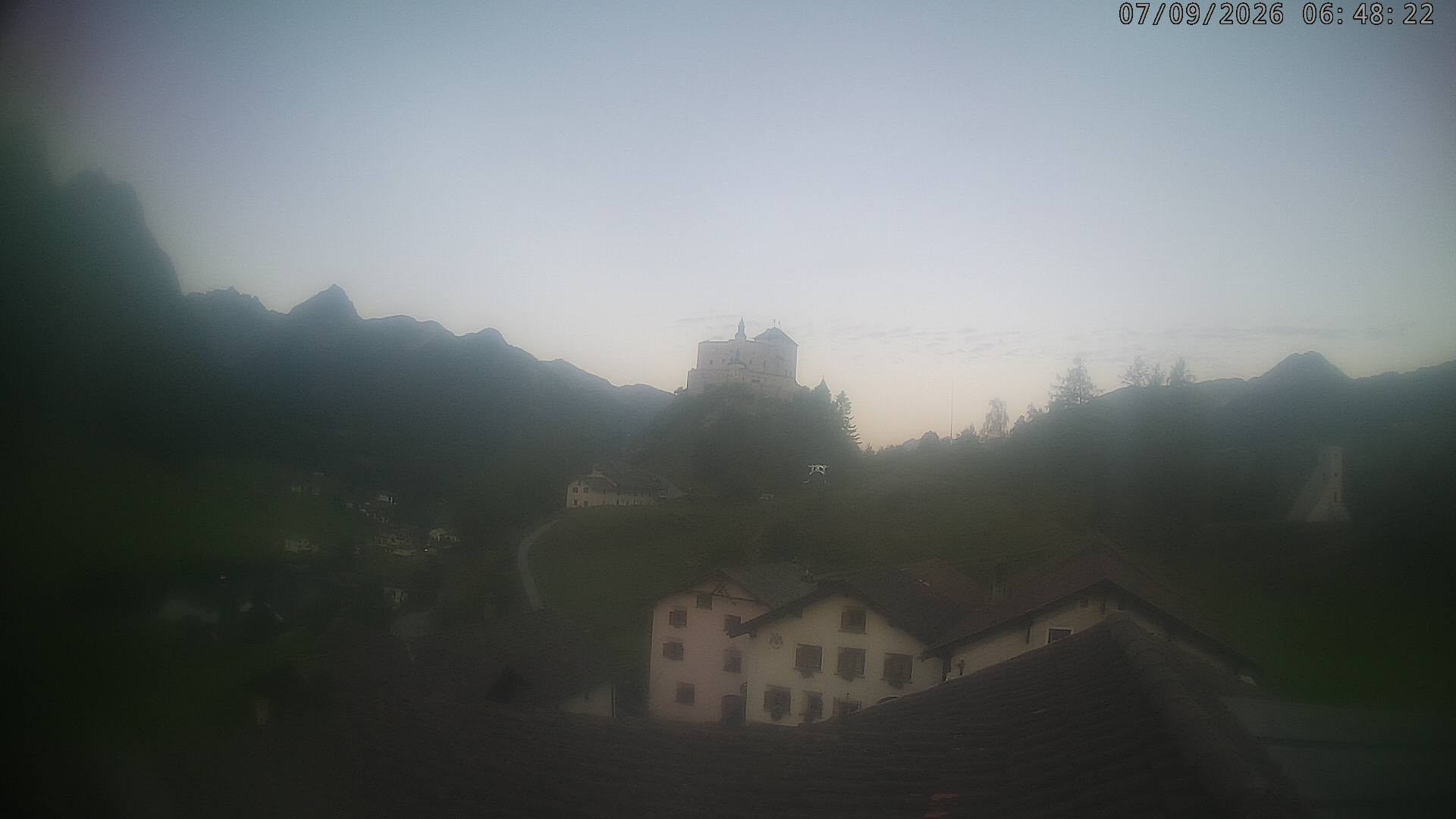 Archiv Foto Webcam Schloss Tarasp, Graubünden