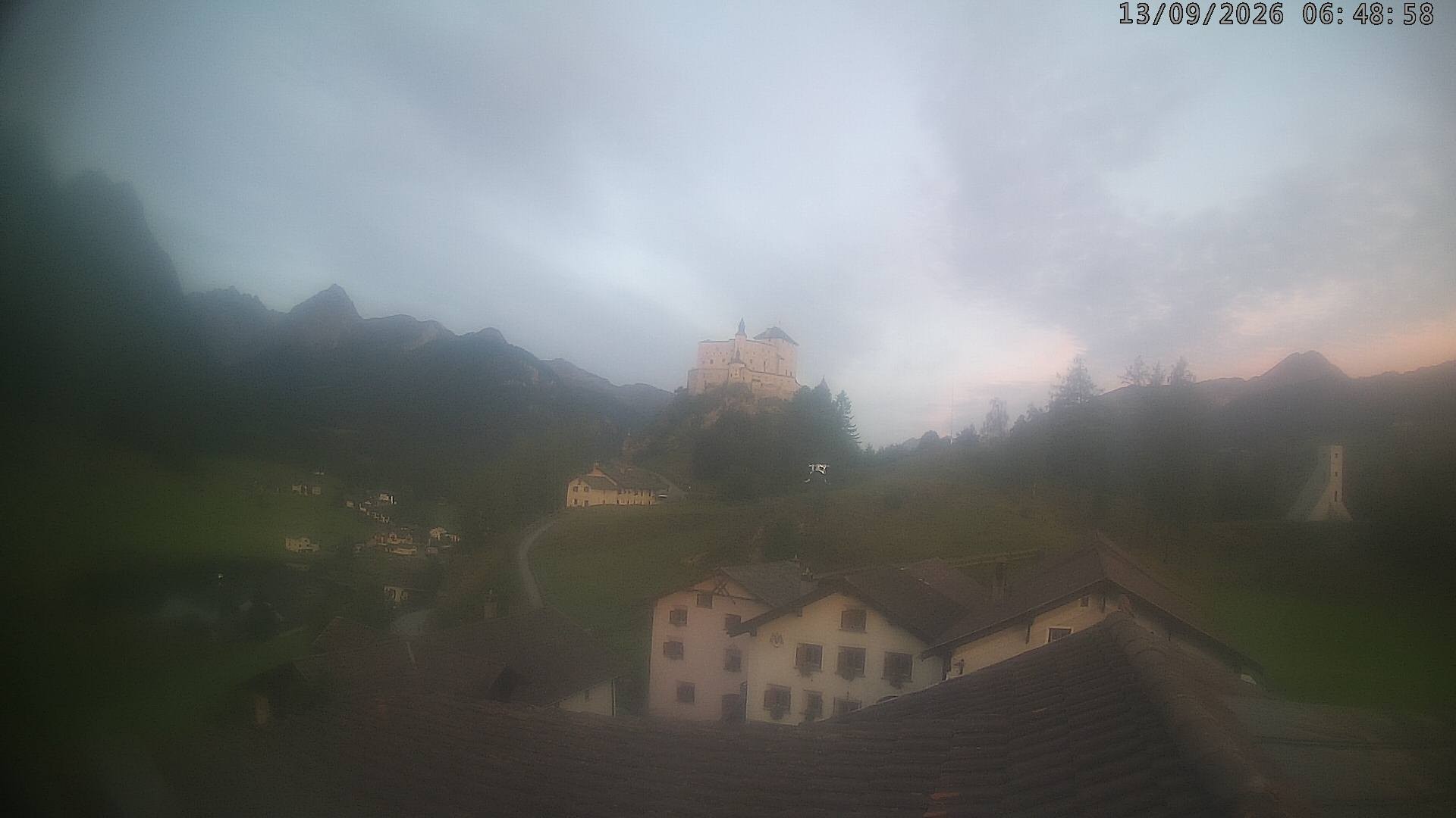 Archiv Foto Webcam Schloss Tarasp, Graubünden