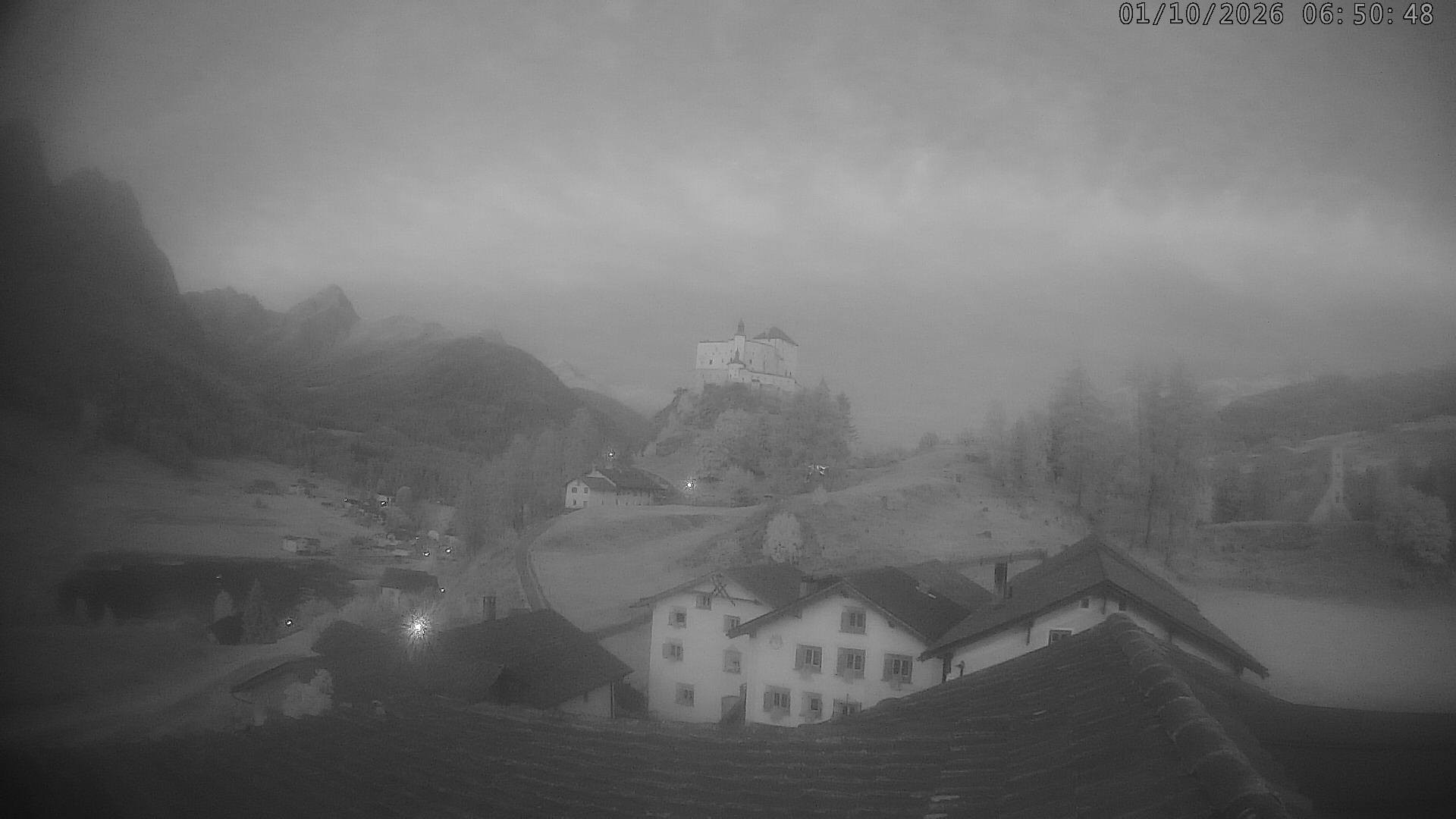 Archiv Foto Webcam Schloss Tarasp, Graubünden