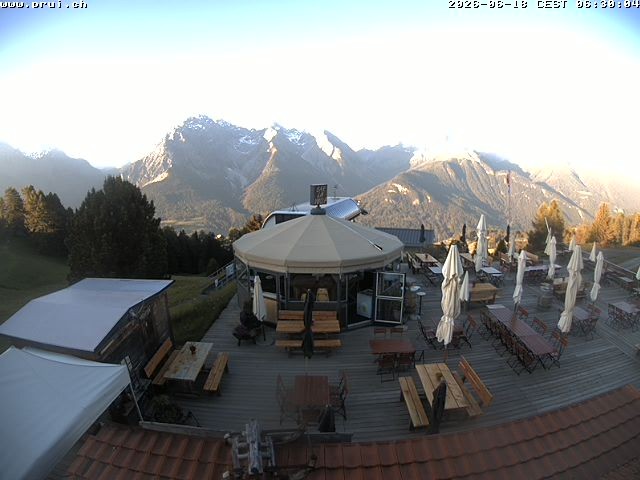 Archived image Webcam Scuol: mountain station chairlift "Prui", Ftan