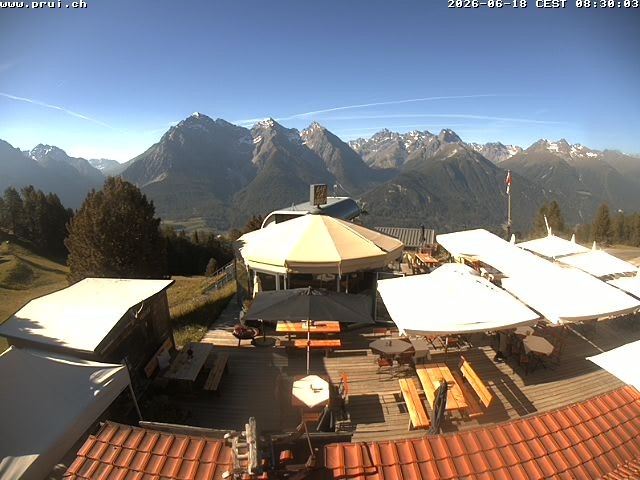 Archived image Webcam Scuol: mountain station chairlift "Prui", Ftan