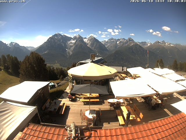 Archived image Webcam Scuol: mountain station chairlift "Prui", Ftan