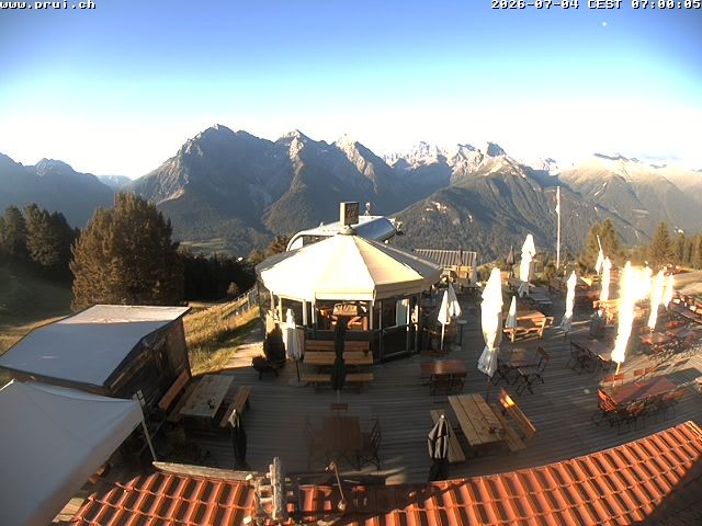 Archived image Webcam Scuol: mountain station chairlift "Prui", Ftan