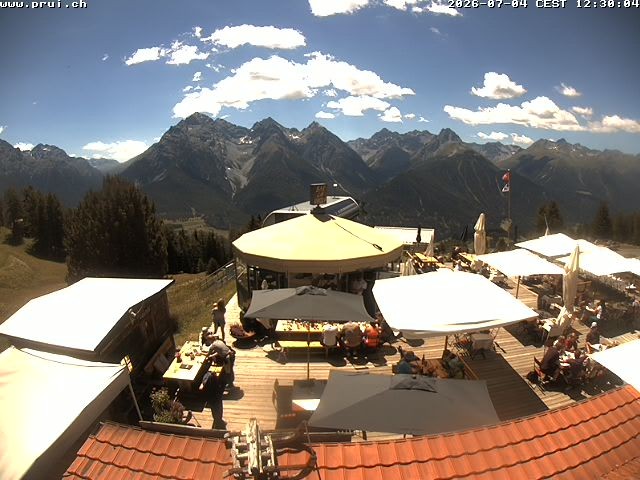 Archived image Webcam Scuol: mountain station chairlift "Prui", Ftan