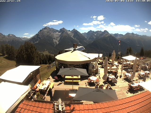 Archived image Webcam Scuol: mountain station chairlift "Prui", Ftan