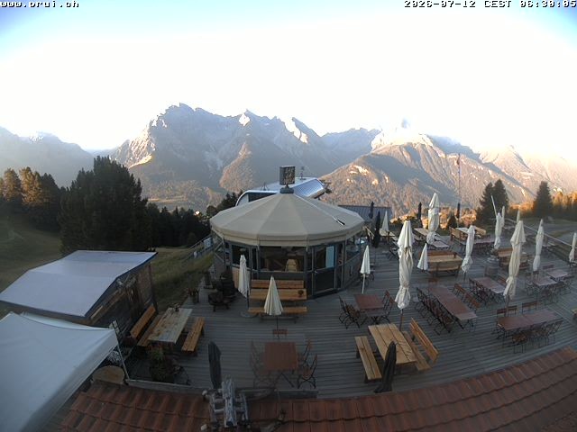Archived image Webcam Scuol: mountain station chairlift "Prui", Ftan