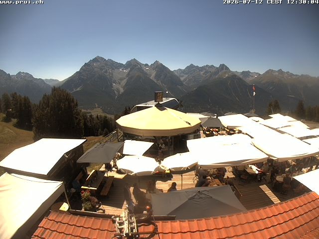 Archived image Webcam Scuol: mountain station chairlift "Prui", Ftan