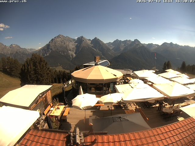 Archived image Webcam Scuol: mountain station chairlift "Prui", Ftan