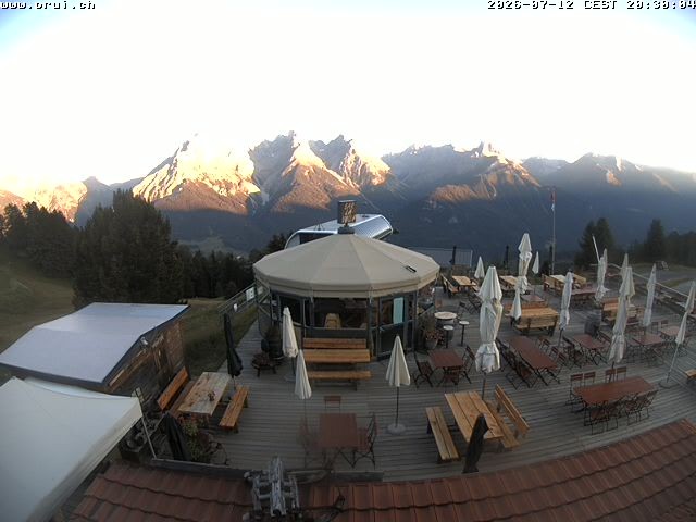 Archived image Webcam Scuol: mountain station chairlift "Prui", Ftan