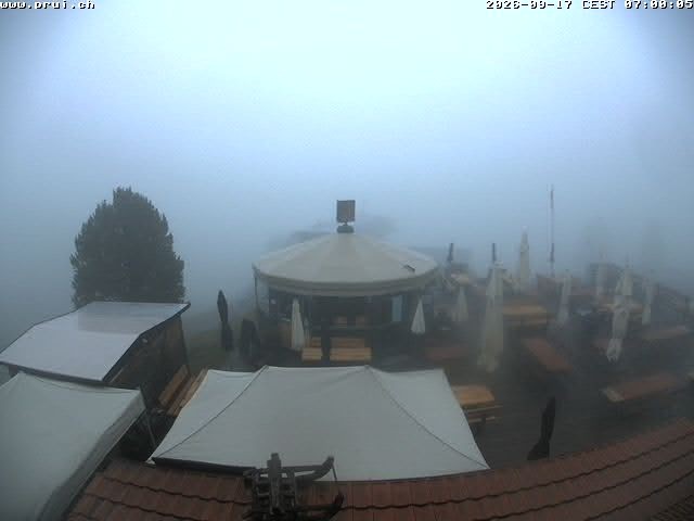 Archived image Webcam Scuol: mountain station chairlift "Prui", Ftan