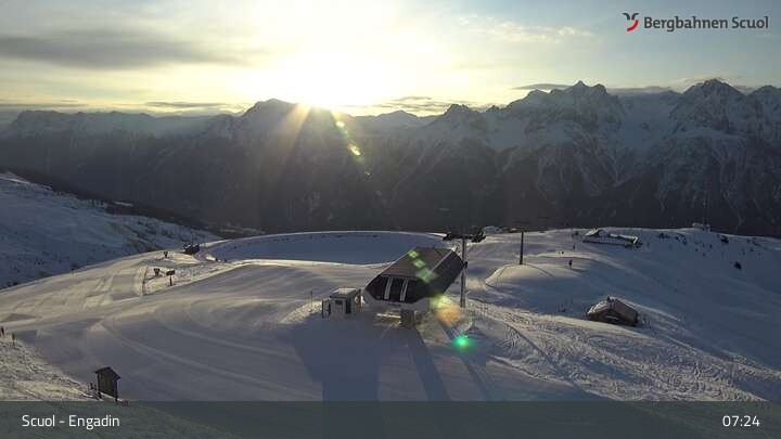 Archived image Webcam Mountain Schlivera, Scuol in Grisons