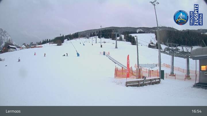 Archiv Foto Webcam Lermoos - Familyjet Talstation