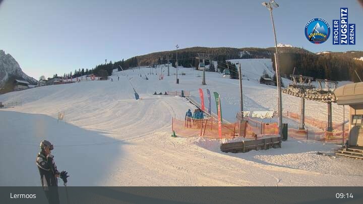 Archiv Foto Webcam Lermoos - Familyjet Talstation