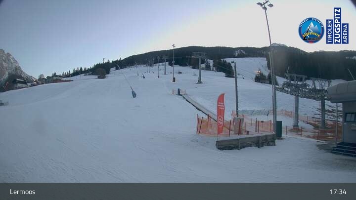 Archiv Foto Webcam Lermoos - Familyjet Talstation