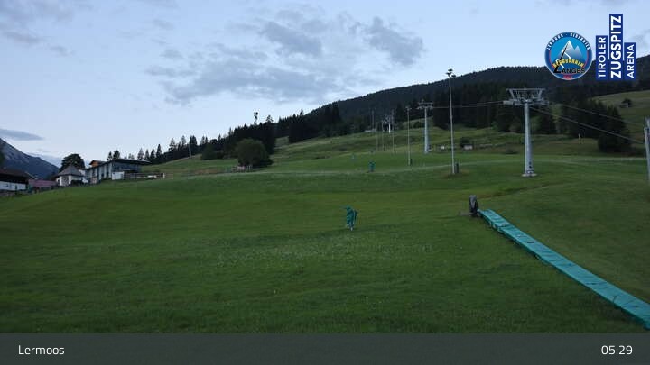 Archiv Foto Webcam Lermoos - Familyjet Talstation