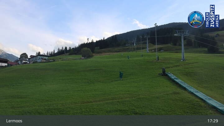 Archiv Foto Webcam Lermoos - Familyjet Talstation