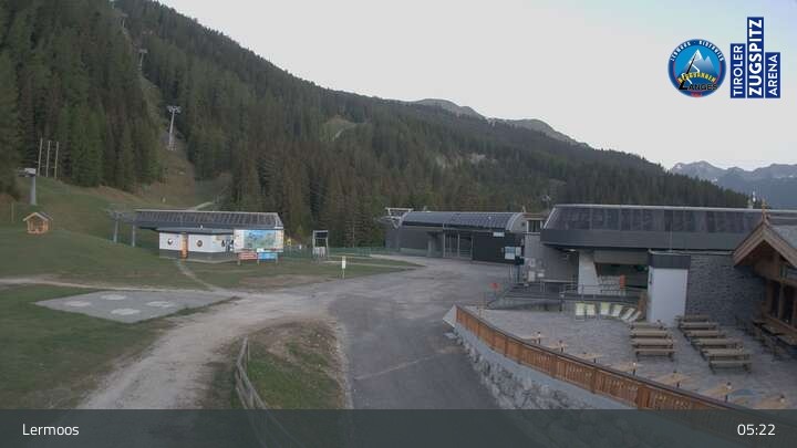 Archiv Foto Webcam Lermoos - Bergstation Hochmoos Express