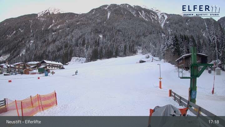 Archiv Foto Webcam Neustift - Hochstubai: Krössbach