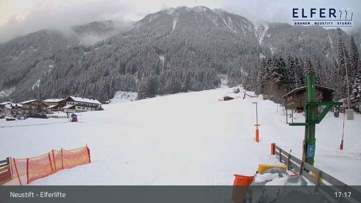 Archived image Webcam Krössbach (Neustift - Hochstubai)