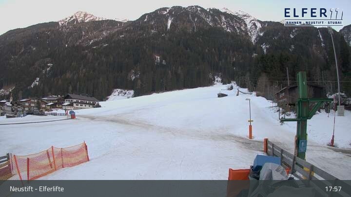 Archiv Foto Webcam Neustift - Hochstubai: Krössbach