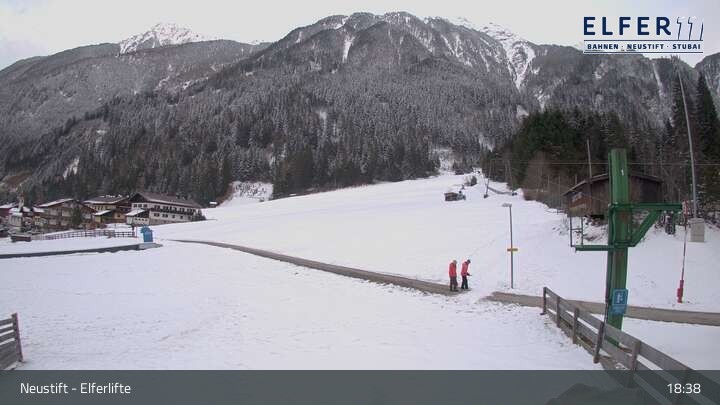 Archived image Webcam Krössbach (Neustift - Hochstubai)