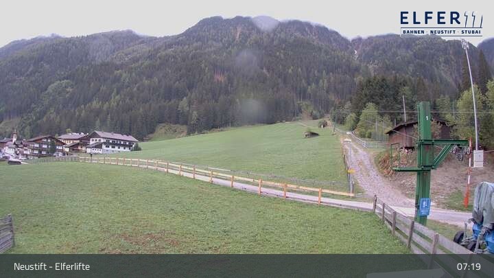 Archived image Webcam Krössbach (Neustift - Hochstubai)