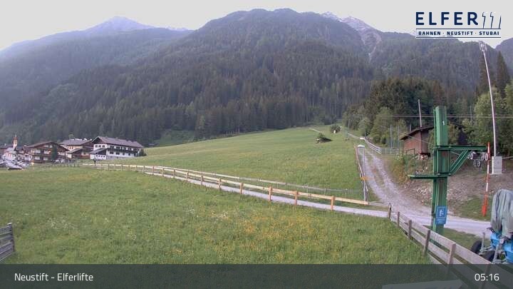Archived image Webcam Krössbach (Neustift - Hochstubai)