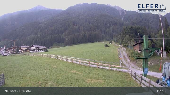 Archived image Webcam Krössbach (Neustift - Hochstubai)