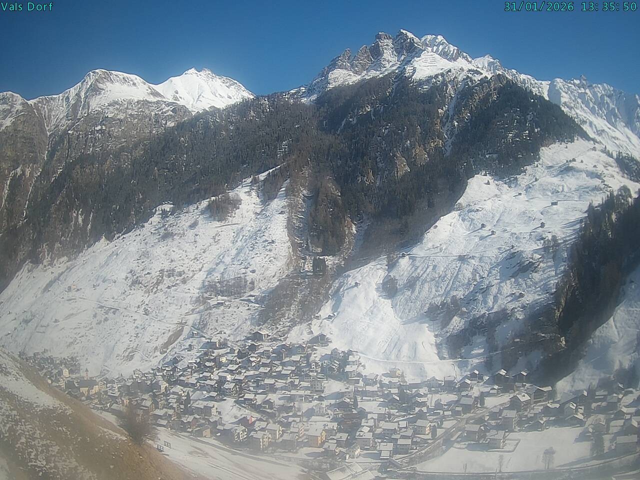 Archiv Foto Webcam Blick auf das Dorf Vals