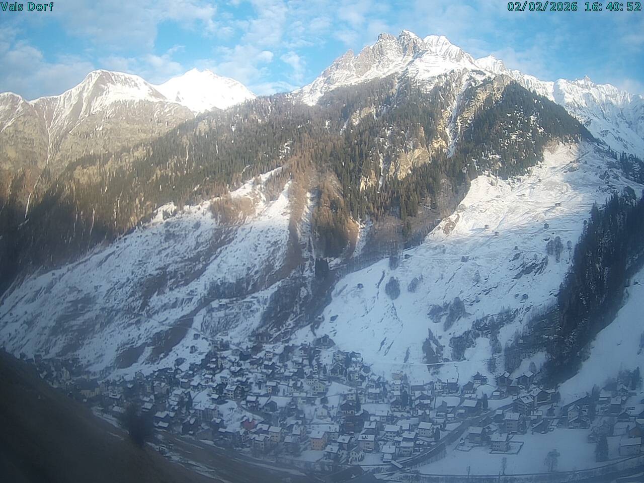 Archiv Foto Webcam Blick auf das Dorf Vals