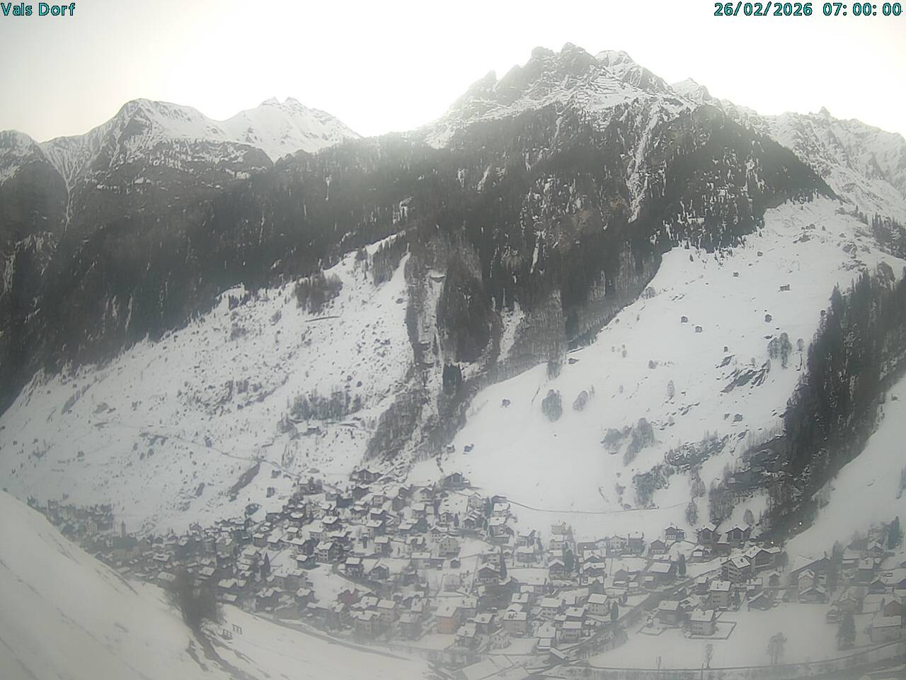 Archiv Foto Webcam Blick auf das Dorf Vals