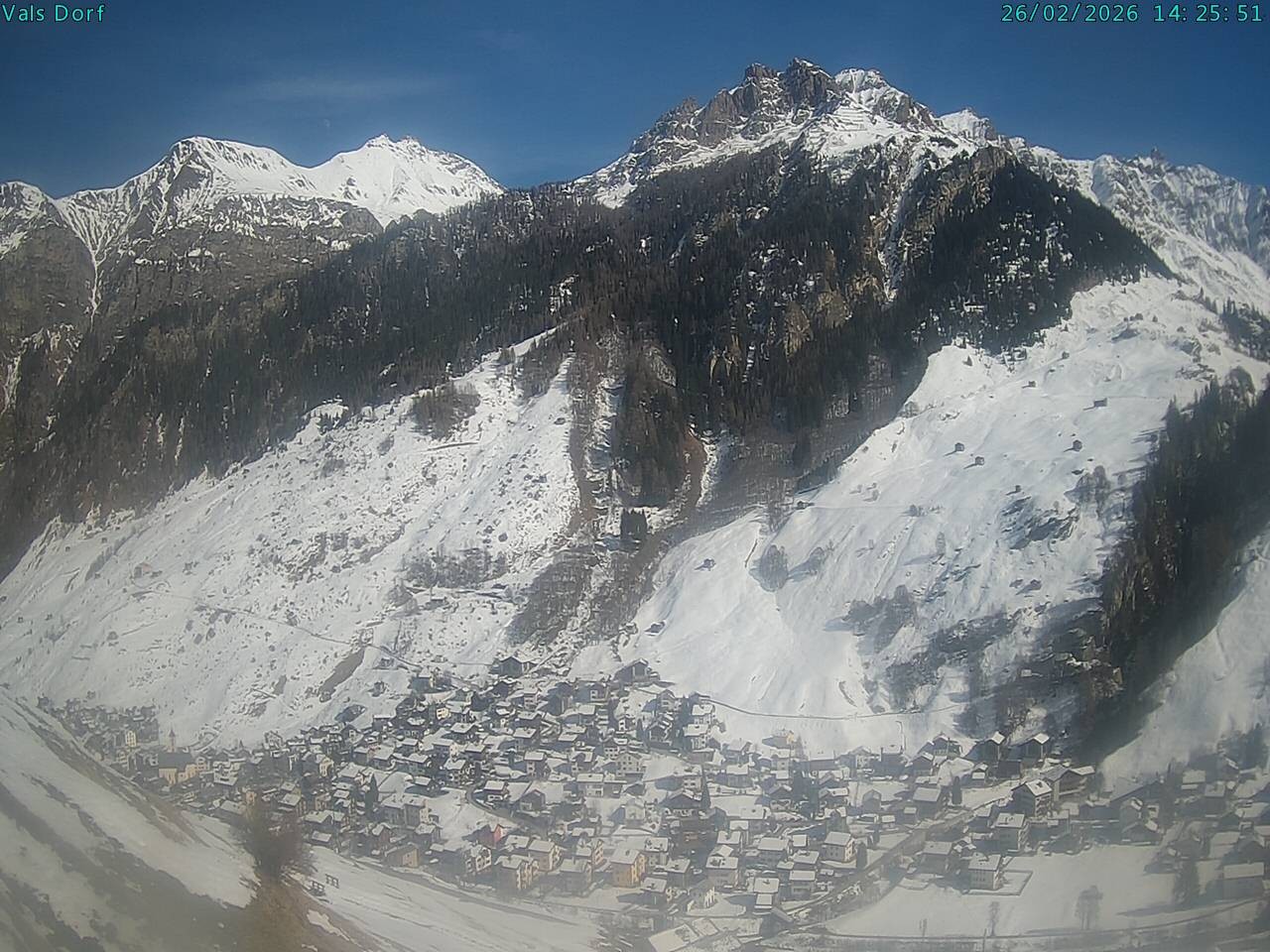 Archiv Foto Webcam Blick auf das Dorf Vals
