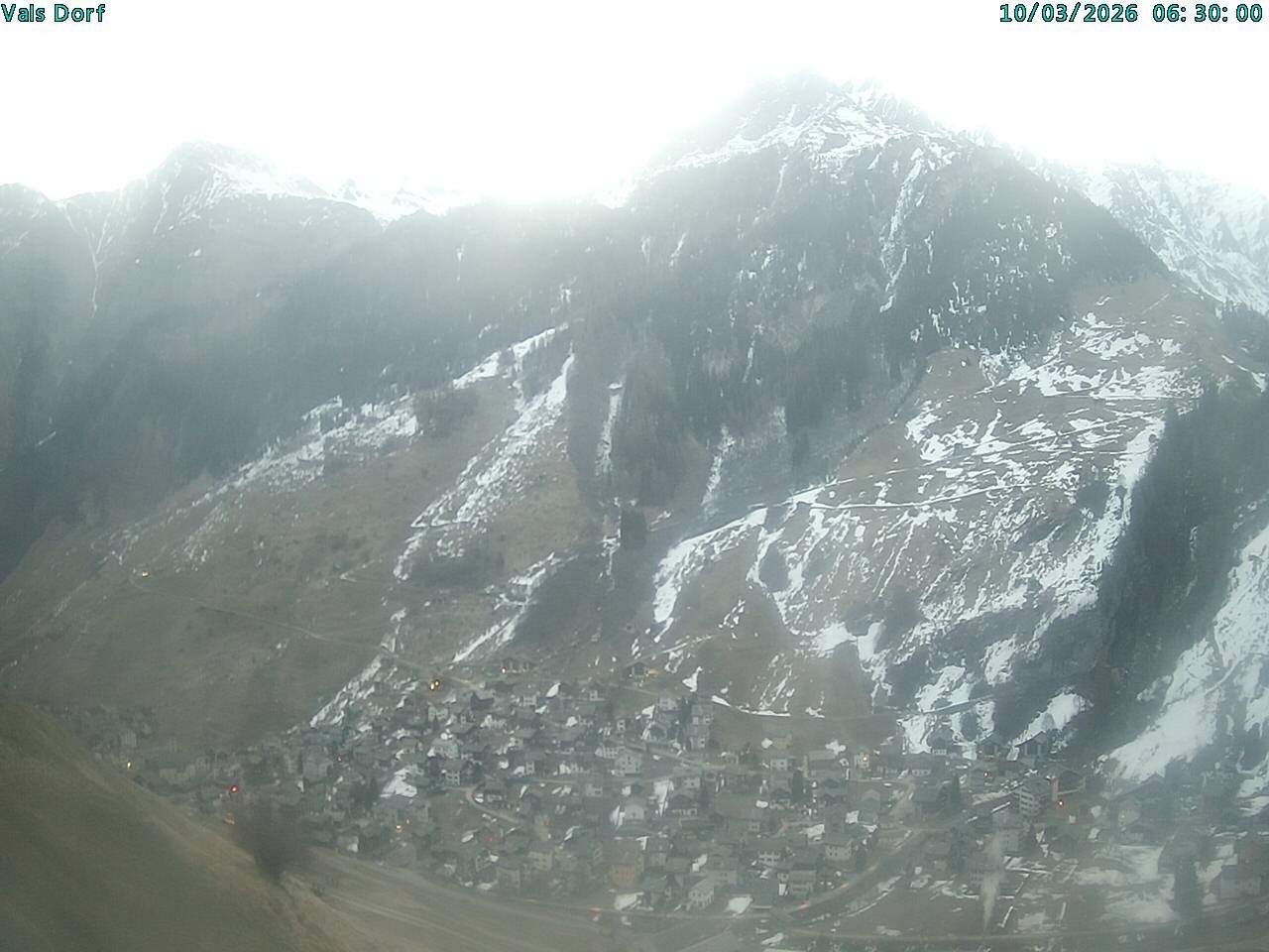 Archiv Foto Webcam Blick auf das Dorf Vals