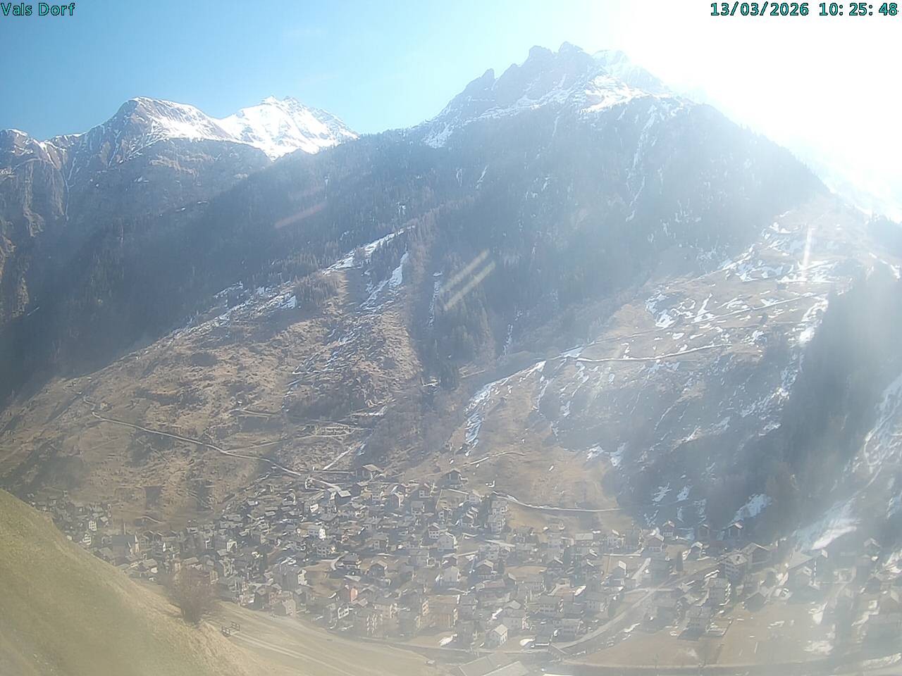 Archiv Foto Webcam Blick auf das Dorf Vals