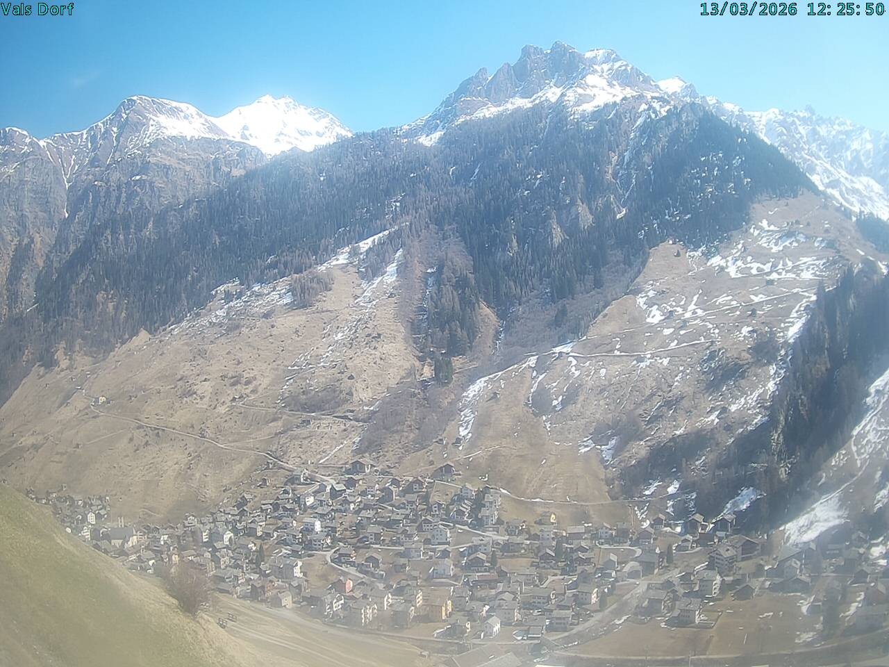 Archiv Foto Webcam Blick auf das Dorf Vals