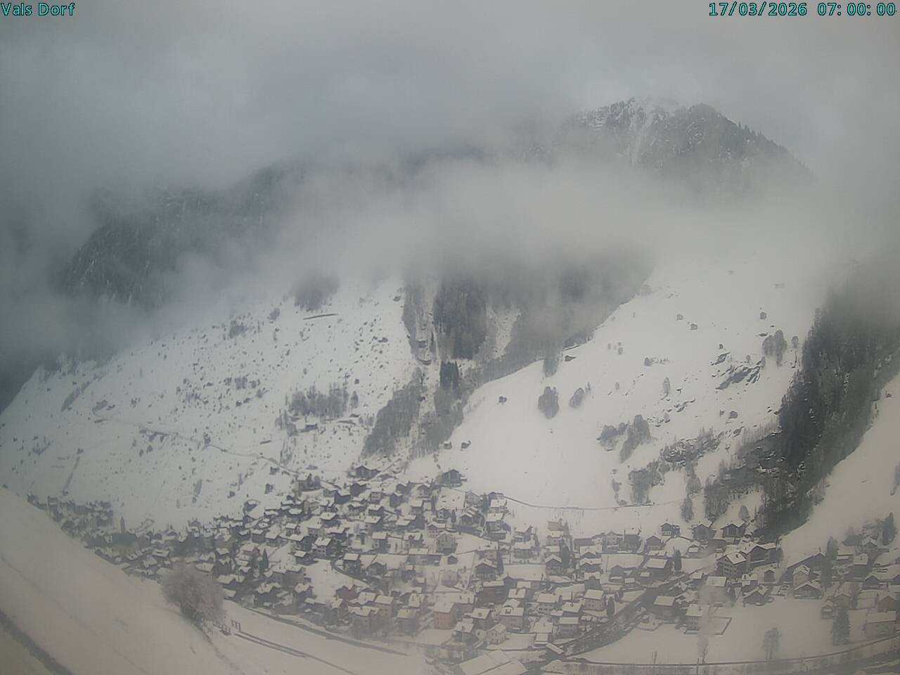 Archiv Foto Webcam Blick auf das Dorf Vals