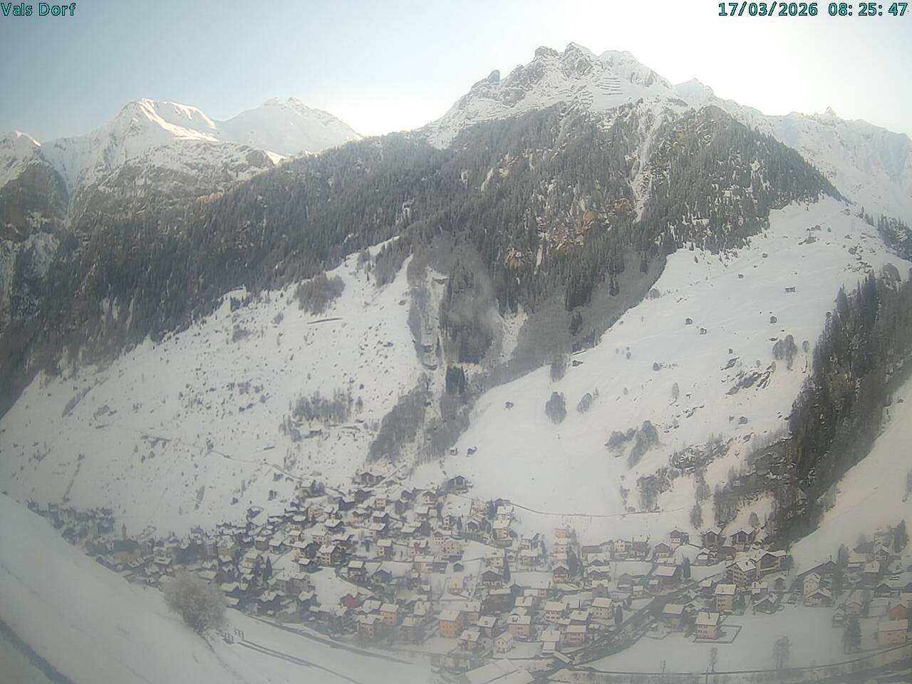 Archiv Foto Webcam Blick auf das Dorf Vals