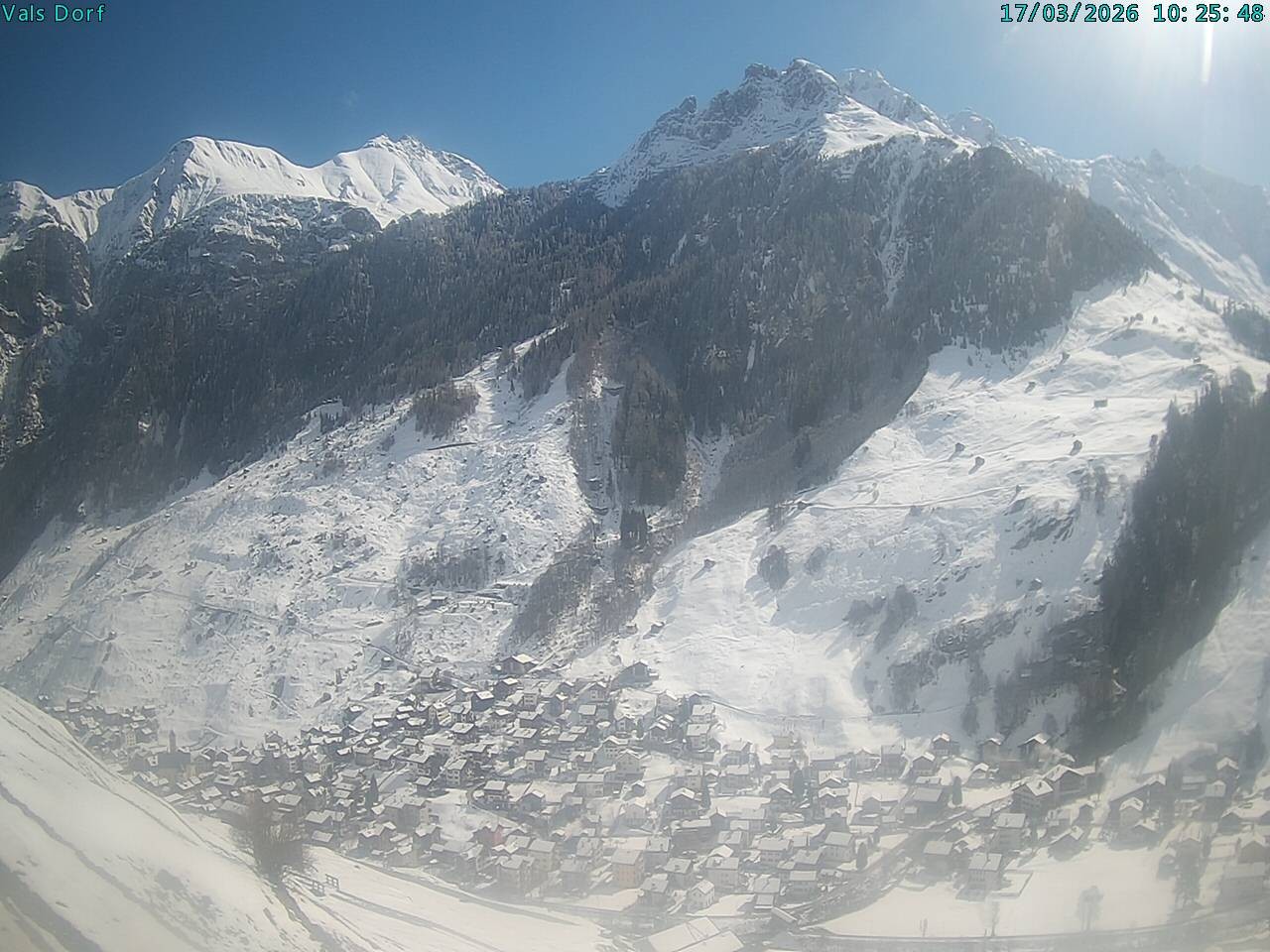 Archiv Foto Webcam Blick auf das Dorf Vals