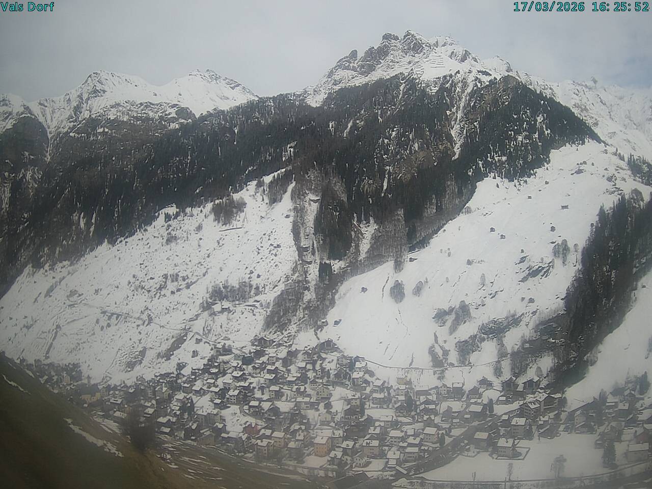 Archiv Foto Webcam Blick auf das Dorf Vals