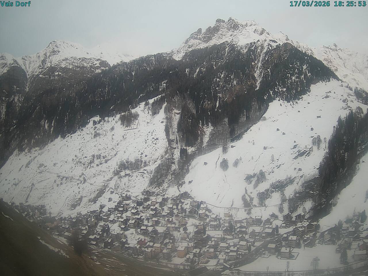 Archiv Foto Webcam Blick auf das Dorf Vals