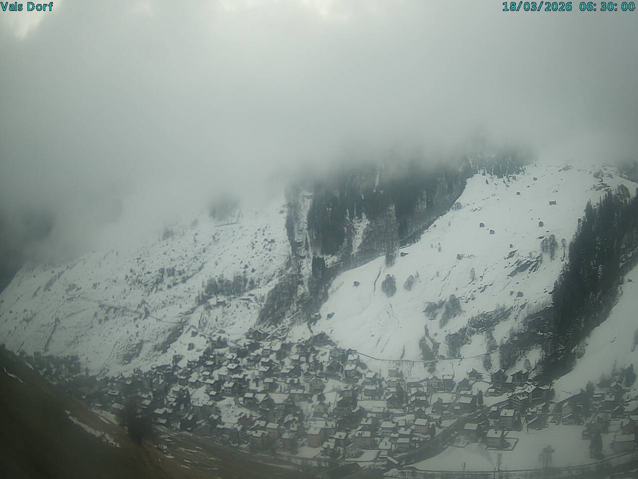 Archiv Foto Webcam Blick auf das Dorf Vals