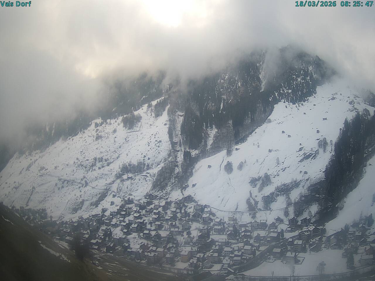 Archiv Foto Webcam Blick auf das Dorf Vals